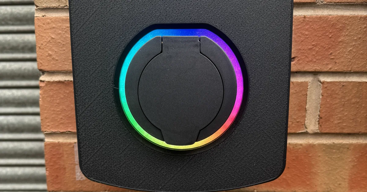 Five new LED modes for a more personal PlugStream charger